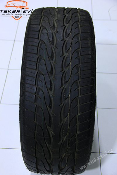 Toyo Tires Proxes ST 305/45R22 118V