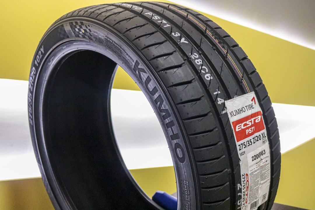 Kumho ecsta ps71 цены. Ecsta ps71. Kumho ps71xl. Kumho Ecsta ps71. Kumho Ecsta ps71 RUNFLAT.