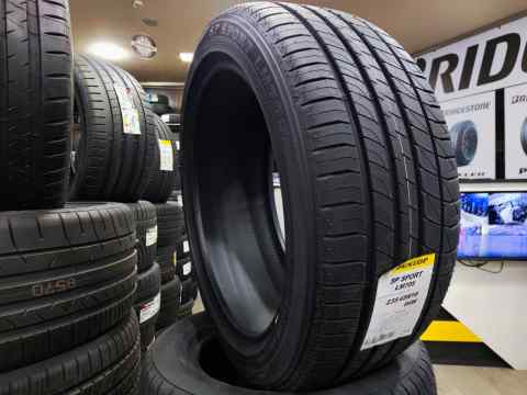 Dunlop SP Sport LM705 235/45 R18