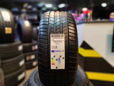 Bridgestone Turanza T005' 245/40 R18 - Yay təkəri