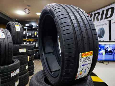 Pirelli Pzero PZ4 275/35 R21