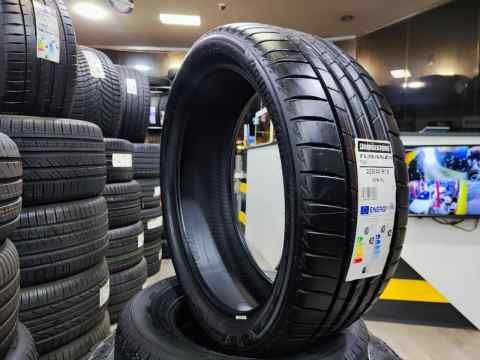 Bridgestone TURANZA T005p 225/40 R19