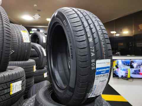 Marshal (By Kumho)  Crugen HP91  235/55 R19
