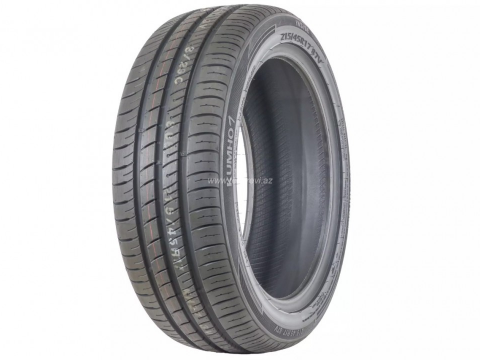 Kumho 215/45 R17 - Yay təkəri