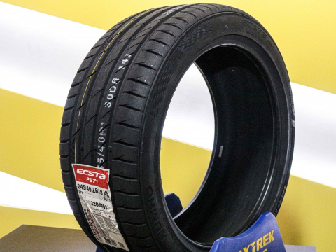 Kumho Ecsta PS71 245/40 R18