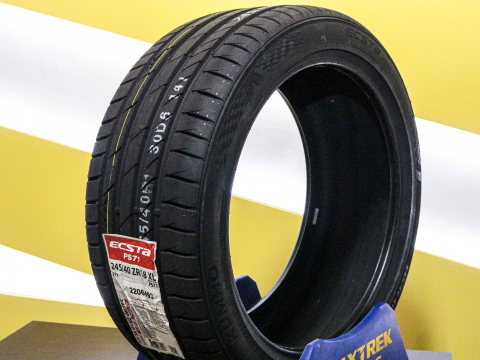 Kumho Ecsta PS71 245/40 R18 - Yay təkəri