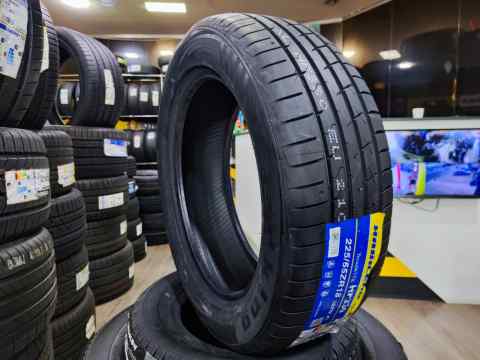 KAPSEN/Habilead HeadKing HF330 225/55 R18