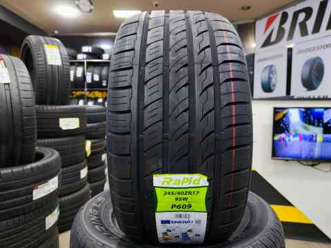 Rapid P609 245/40 R17