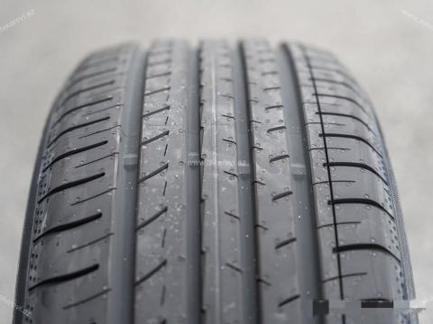 Yokohama Bluearth AE51B 215/55 R17
