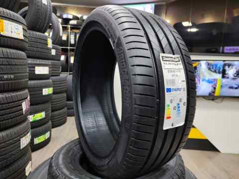 Bridgestone TURANZA-6 235/40 R19