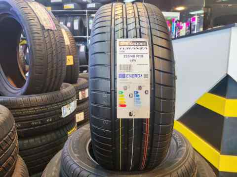 Bridgestone TURANZA T005p 225/45 R18 - Yay təkəri