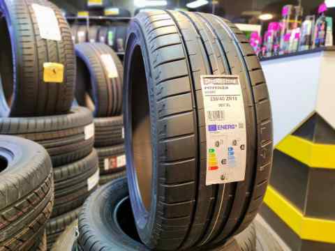 Bridgestone Potenza Sport 235/40 R19 - Yay təkəri