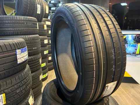 Yokohama  ADVAN Sport V107 275/40 R21