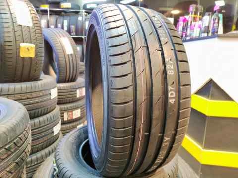 Zetum(By Kumho) ZU12 245/40 R19 - Yay təkəri