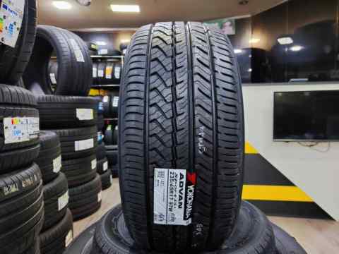 Yokohama Advan Sport AS V405 235/45 R17