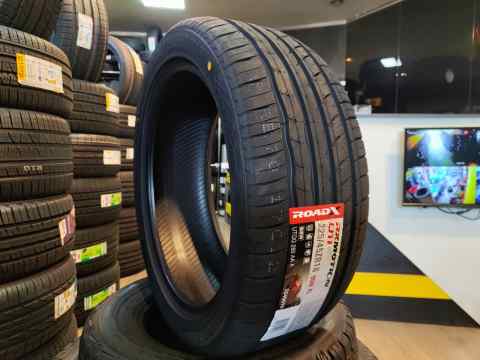 ROADX U-11 225/45 R18