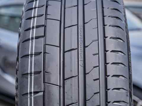Continental SportContact 7 255/35 R20