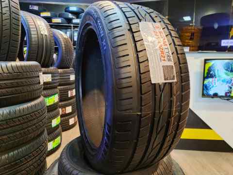SEAMTYRE Pearly SUV 295/40 R21