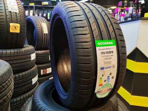 GoodRide Z-107 265/35 R18