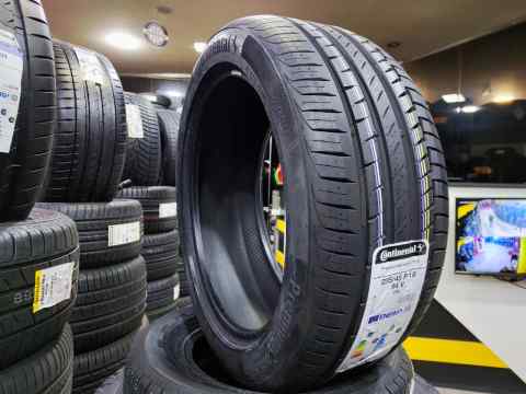 Continental ContiPremiumContact 6 235/45 R18