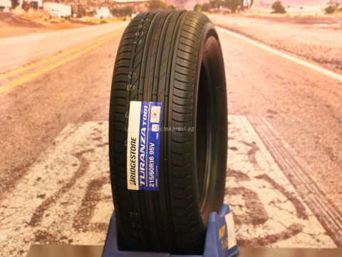 Bridgestone Turanza T001. 215/60 R16