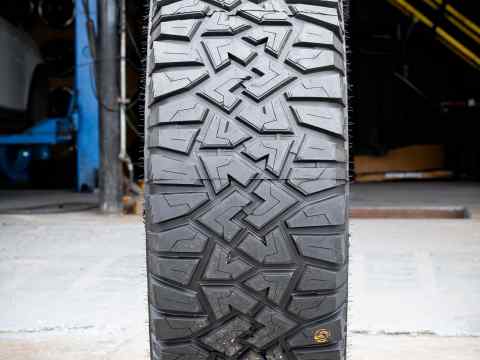 Vitour XTREME R/T X20 285/60 R18