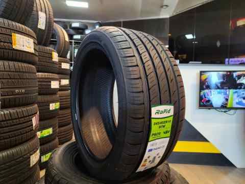 Rapid P609 245/40 R18