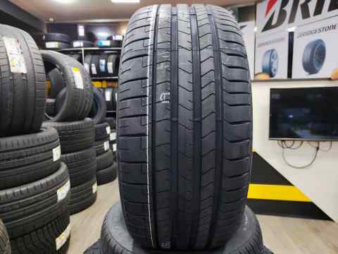 Pirelli Pzero PZ4 285/40 R20
