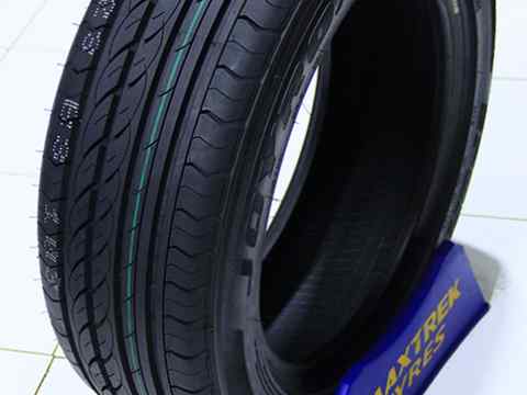Joy Road Sport RX6 235/40 R19