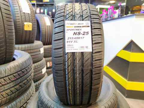 Nankang NS-25 215/45 R17