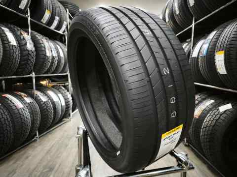 Dunlop SPORT MAXX LUX 245/40 R19