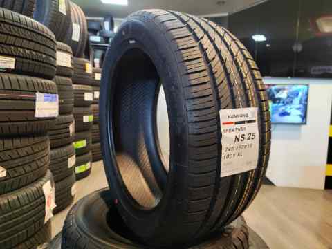 Nankang NS-25 245/45 R18