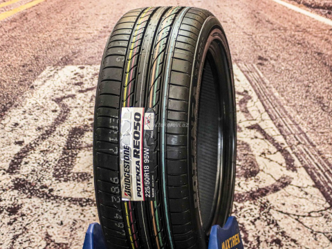 Bridgestone Potenza RE050 225/50 R18