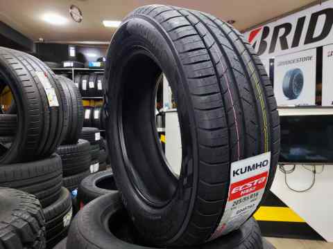 Kumho ECSTA HS52 205/55 R16 Kumho ECSTA HS52 205/55 R16
