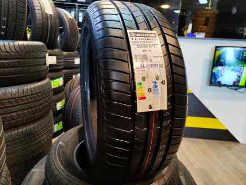 Bridgestone TURANZA T005p 225/50 R17 - Yay təkəri