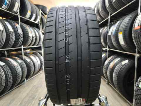 Yokohama ADVAN Sport V107 285/35 R19