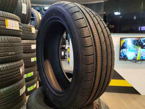 TRACMAX  ICE-PLUS S210 235/55 R19