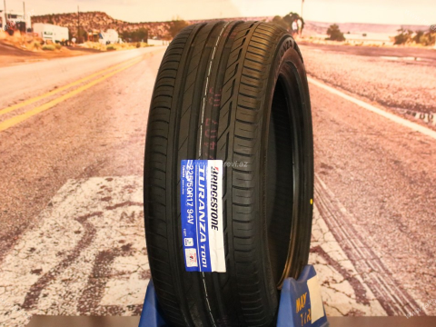 Bridgestone Turanza T001 225/50 R17 - Yay təkəri