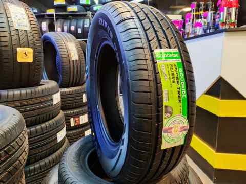 GOODRIDE ZUPER TREK Z-203 215/70 R16