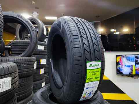 Rapid P309 215/60 R16