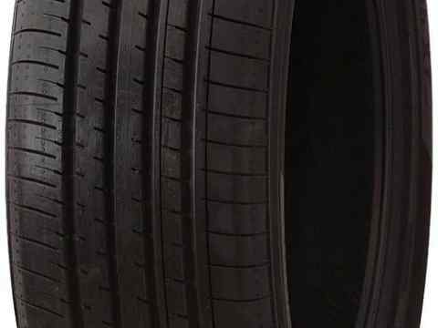 Yokohama BluEarth-XT AE61 215/60 R17