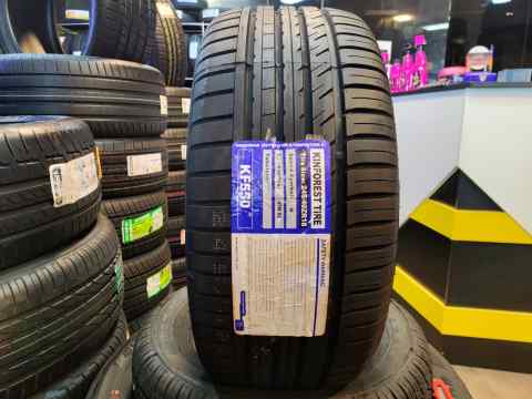 Kinforest KF550 UHP 245/40 R18