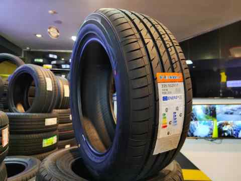 YEADA YDA-226 225/55 R17