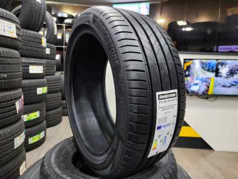 Bridgestone TURANZA-6 225/45 R19