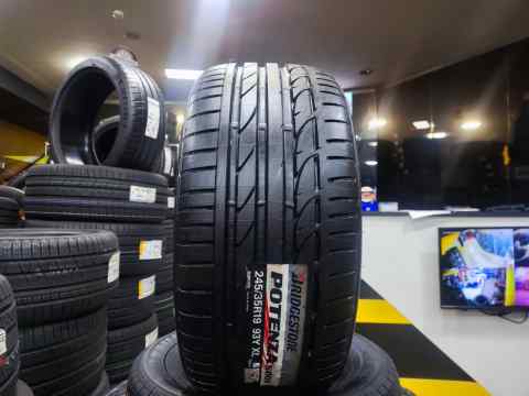Bridgestone Potenza ES001 245/35 R19