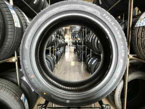 NAAATS FC19 UHP 245/45 R18