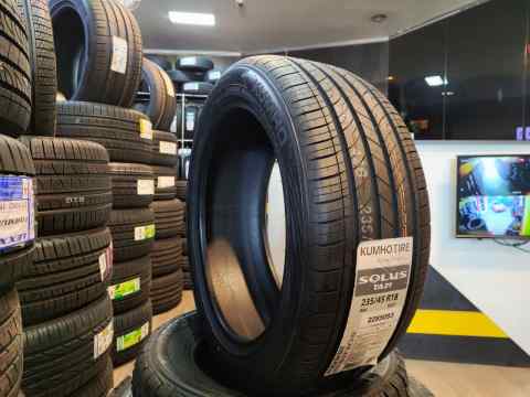 Kumho SOLUS TA21 235/45 R18