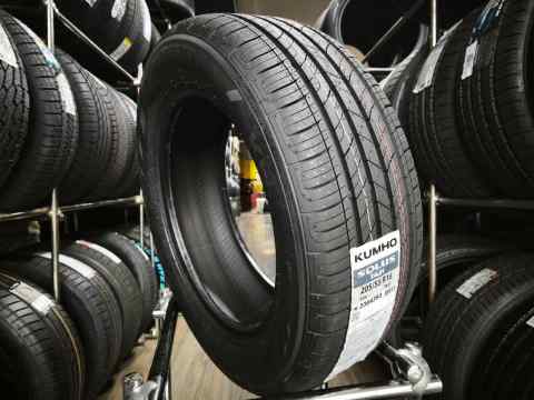 Kumho SOLUS TA21 205/55 R16