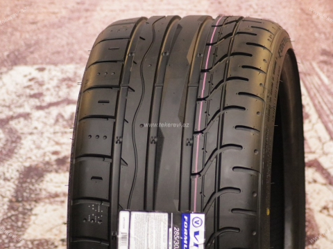 Vitour Formula Spec Z 225/35 R19