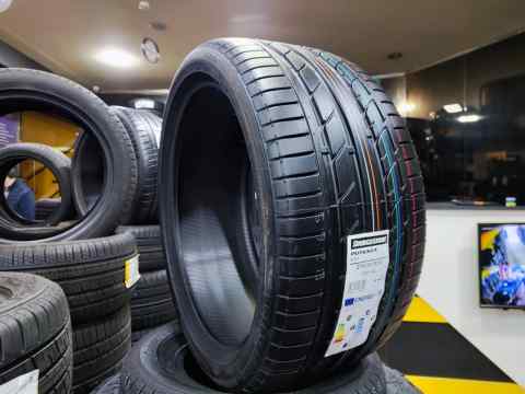 Bridgestone POTENZA S001p 275/35 R20 - Yay təkəri